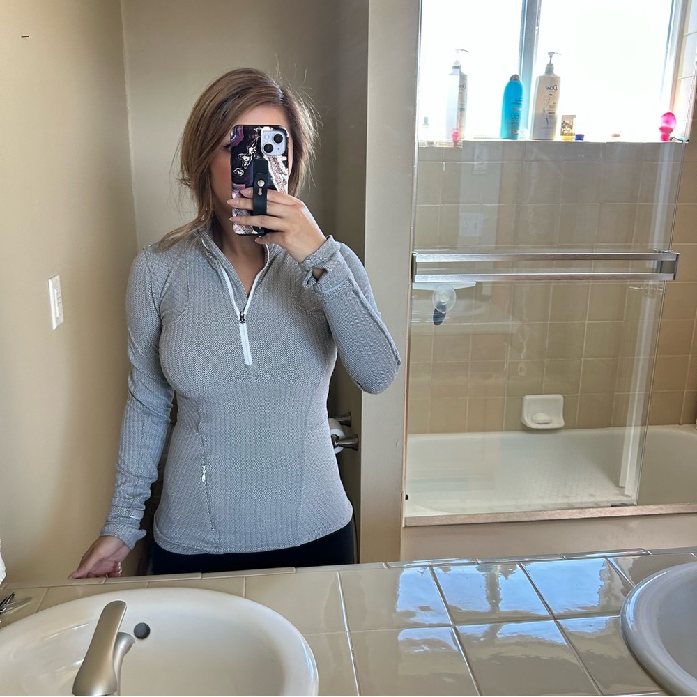 Lululemon Pullover